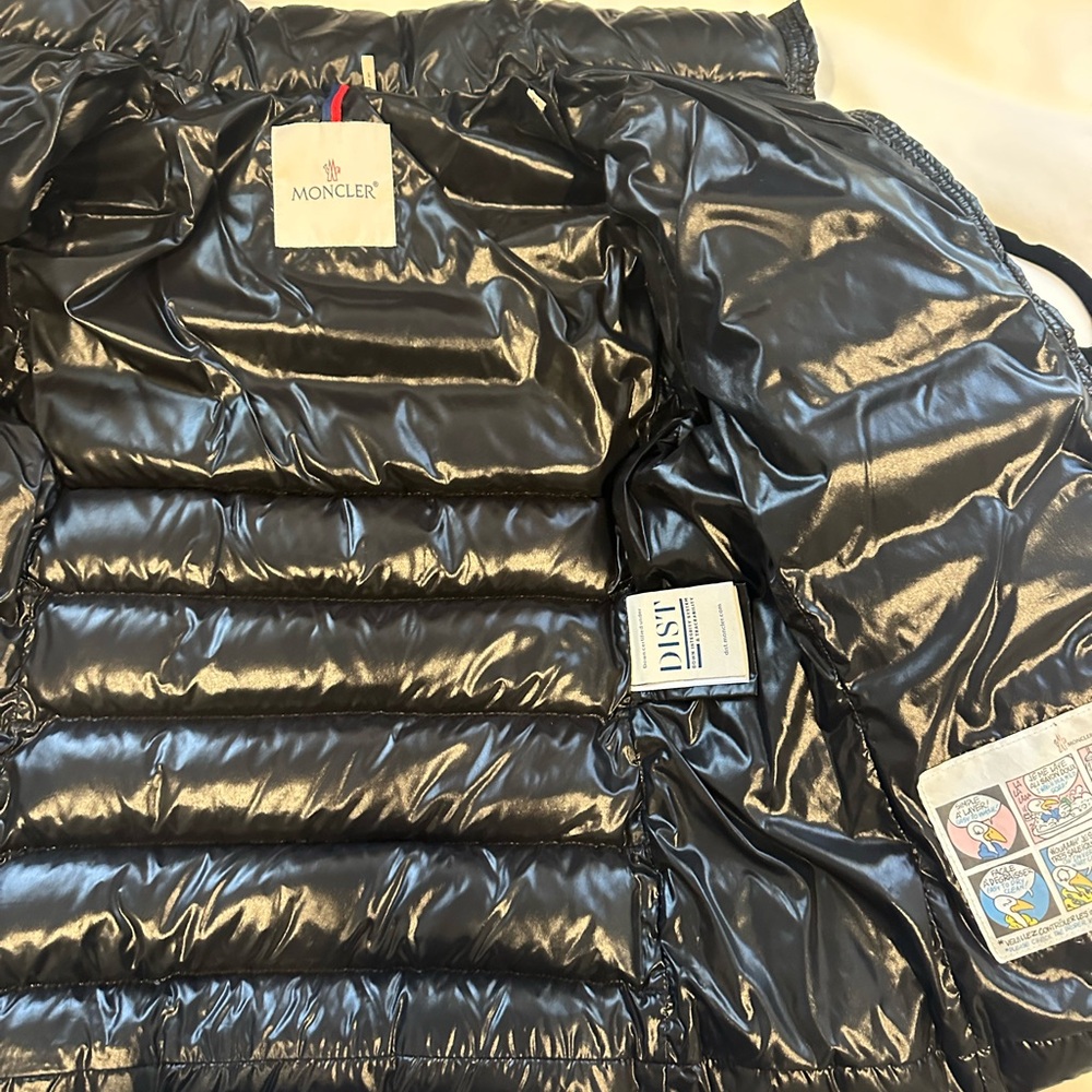 Authentic Moncler Jacket!!! - Picture 4 of 6